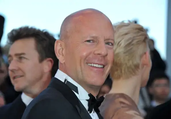 Bruce Willis Majątek: 250 milionów dolarów (1 miliard złoty)